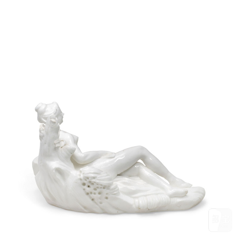 A Vincennes white figure of a Naiad or "Baigneuse", circa 1750 - 图5
